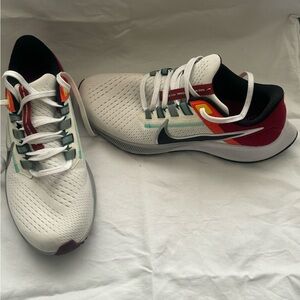 Nike White and Red Running Shoes